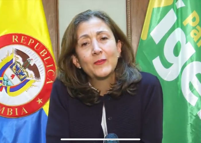 Ingrid Betancourt aplaza su decisión sobre la Coalición