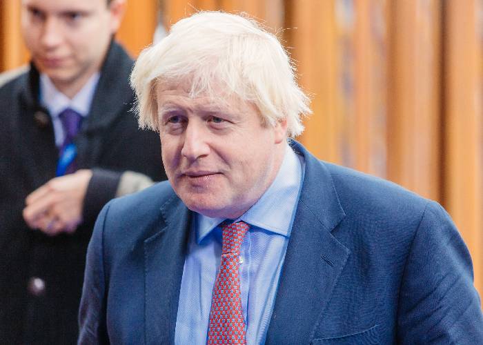 Boris Johnson, con el agua al cuello por covid-fiestas