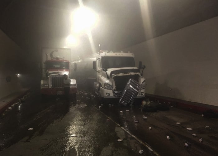 [VIDEO] Terrible accidente en túnel de La Línea: 33 heridos y 8 fallecidos