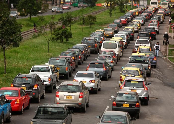 Pico y placa, movilidad y absurdos