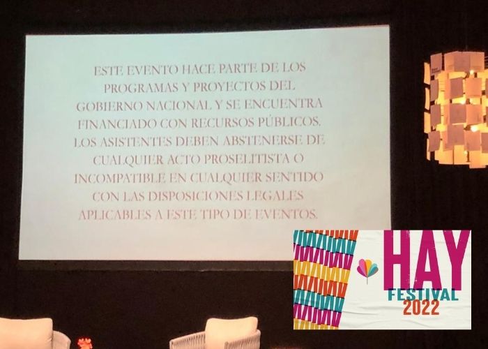 La insólita advertencia que apareció en el escenario principal del Hay Festival