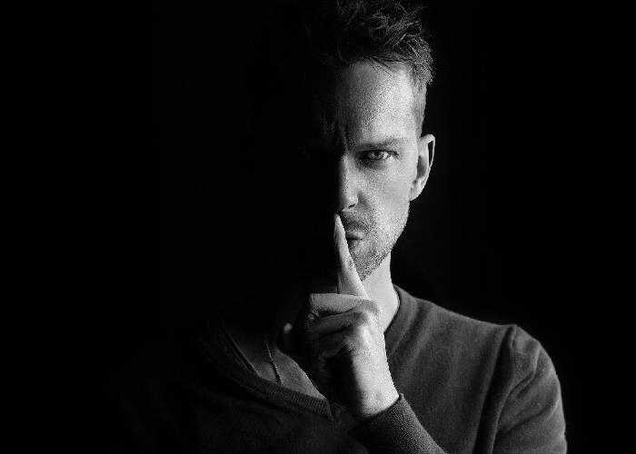 El juego de los discursos: decir lo que el pueblo quiere oír y hacer lo contrario