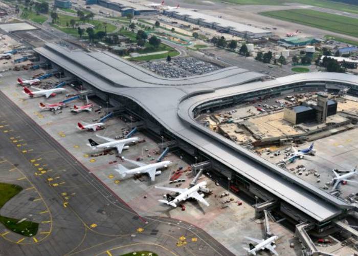 Caos en aeropuertos de Colombia: Avianca, Latam y VivaAir cancelan y reprograman vuelos