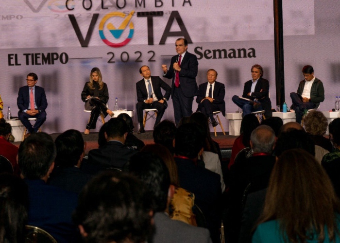 Sin resultado de prueba Zuluaga asistió a debate: dio positivo