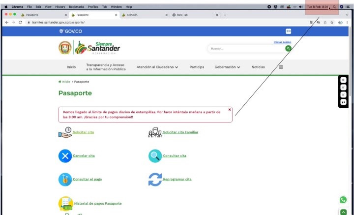  - ¿Hay un cartel de pasaportes en Santander?