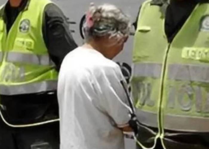 La anciana detenida por robar 3 libras de arroz; el dueño de una tienda desalmado