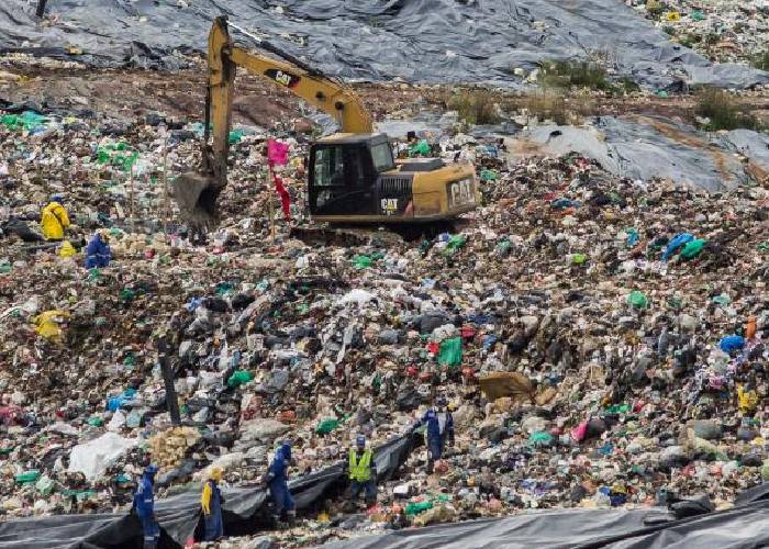 Engañados y dejados de lado: los afectados que iban a ser indemnizados por derrumbe en doña Juana