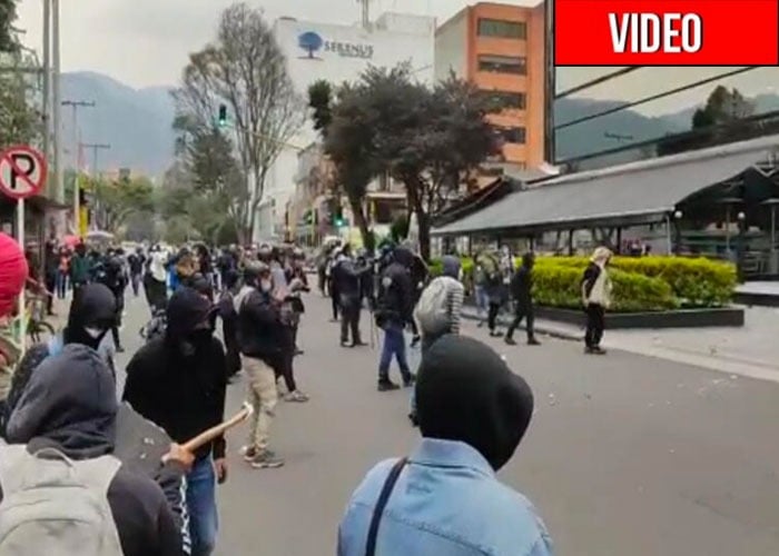 Vandalizan hotel de Bogotá que fue sede de reunión de líderes de partidos de Derecha