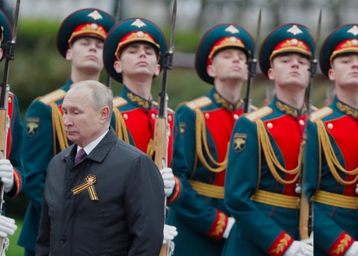 Putin instala su tropa en territorio ucraniano