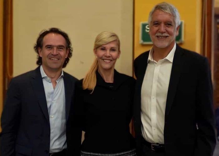 Fico Gutiérrez amarra los primeros votos de la mano de Dilian Francisca Toro