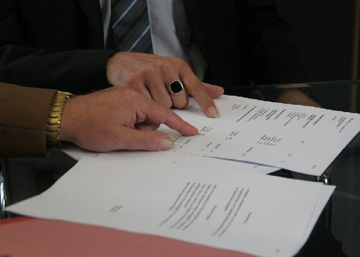 Contraloría alerta por concentración de contratistas a nivel nacional en Ley de Garantías