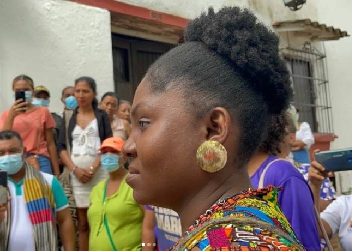 Estoy del lado de Francia cuando habla de “Todos, todas y todes”