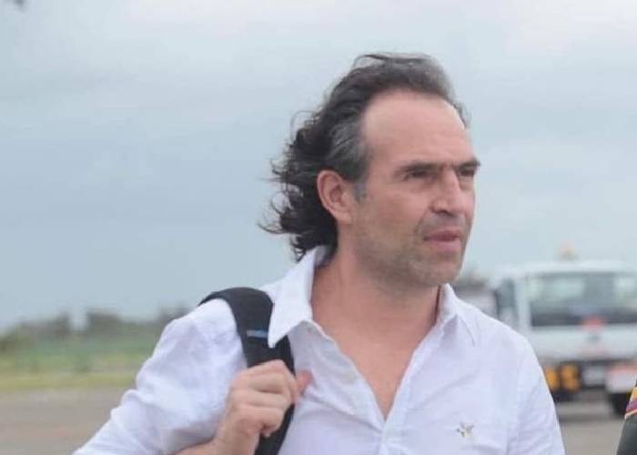 Lo que le corre pierna arriba a Fico, el nuevo títere del uribismo