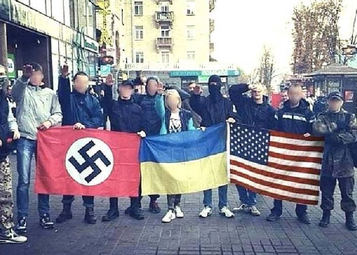 En nazismo en Ucrania es tan real como el paramilitarismo en Colombia