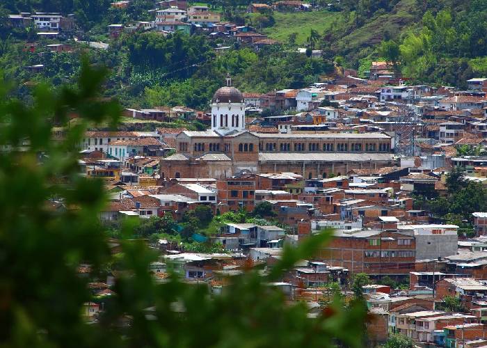 Continuismo, Candidote y Quemadito en tiempo de elecciones (relato)