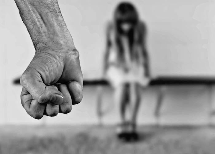 ¡No le pegue a la negra! (ni a la blanca, ni a nadie)