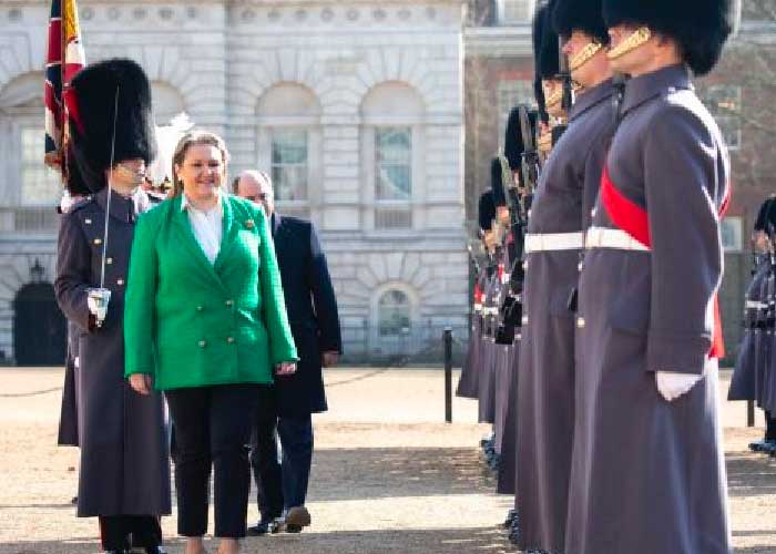  - Ocho mujeres, las mindefensas que se le plantan duro a Putin en la OTAN