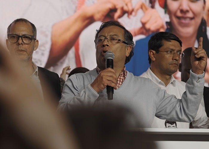 ¿Petro señala a Alvaro Uribe como el cerebro del fraude electoral?