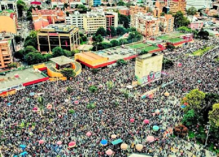 Cuando un país se prepara para el cambio: lo que se mueve bajo la superficie
