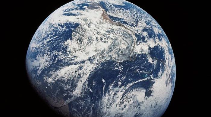  - Dogma. Primera parte: Ficciones