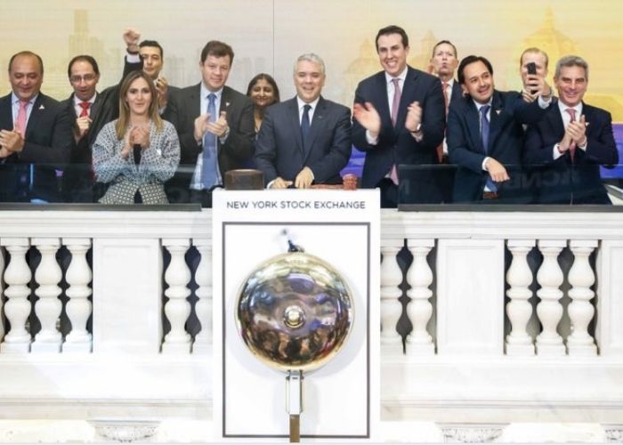 Los escogidos de Duque para acompañarlo a tocar la campana en la Bolsa de Valores