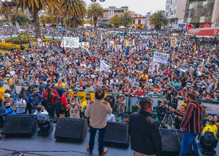 ¿Apoyar a Petro desde la izquierda?