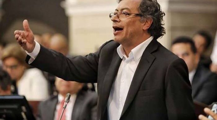  - ¿Por qué Petro no piensa renunciar al Senado?