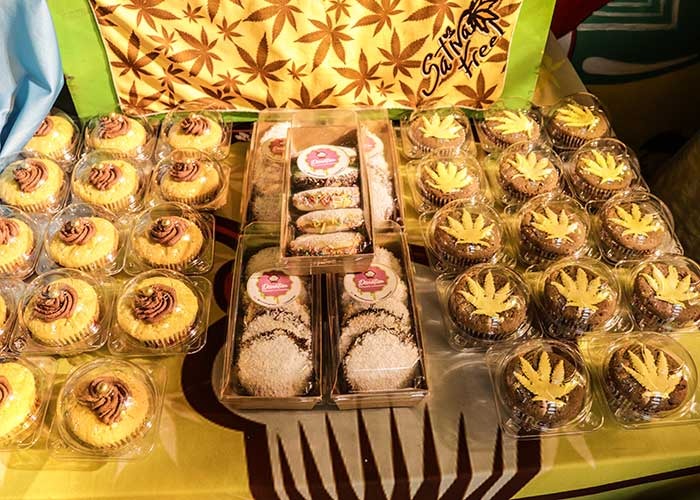  - Donatien y sus postres con sabor a marihuana