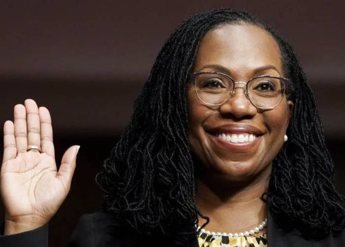La primera mujer negra en la Corte Suprema de Estados Unidos