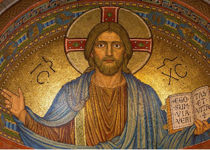 Protestantes católicos en redes sociales: ¿A quién seguimos y le creemos?