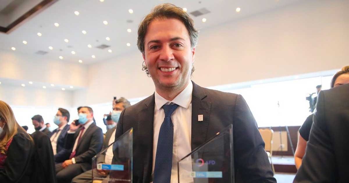 La nueva estupidez de Daniel Quintero que le valdría una sanción