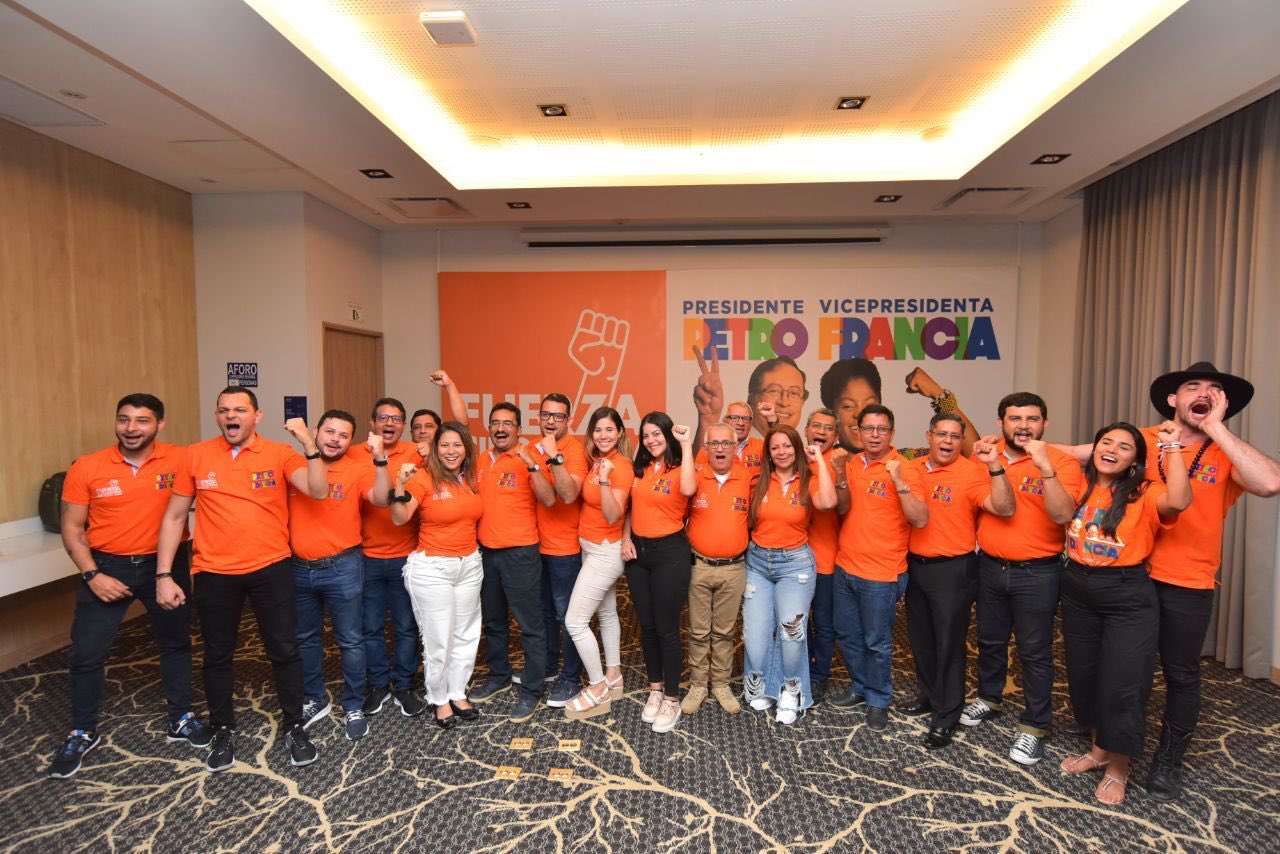  - Retiro concertado de funcionarios en Santa Marta y Magdalena para apoyar a Petro