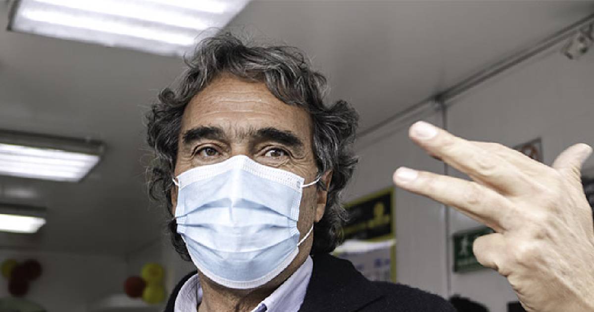 Fajardo se quemó solito: las pifias históricas de un observador de ballenas