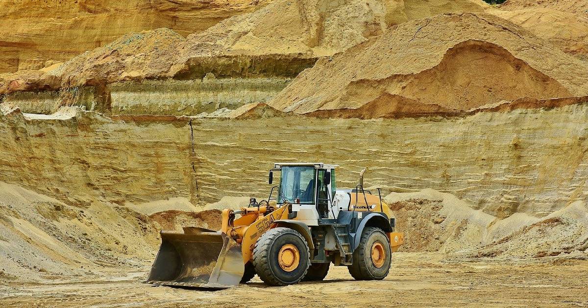 Salir de la cloaca del petróleo y la minería: la lucha por un modelo de desarrollo más viable