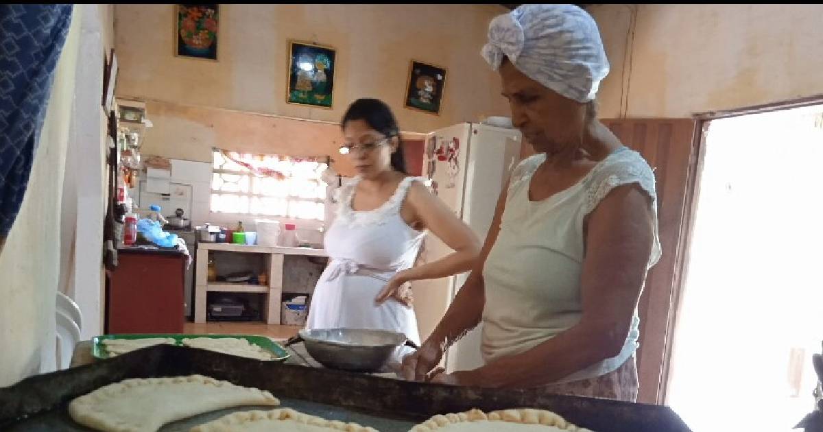 Las mujeres que conservan la tradición de preparar panochas, quequis y otros dulces de Zapatosa