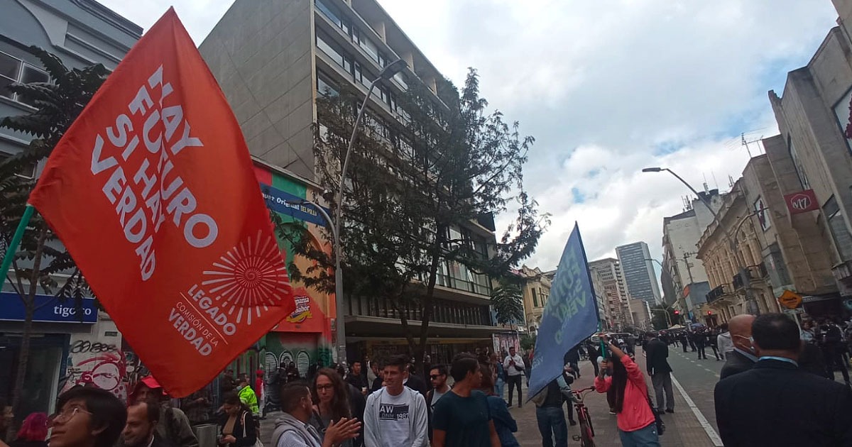  - "Vimos la masacre por tv como si se tratara de una telenovela barata": Francisco de Roux