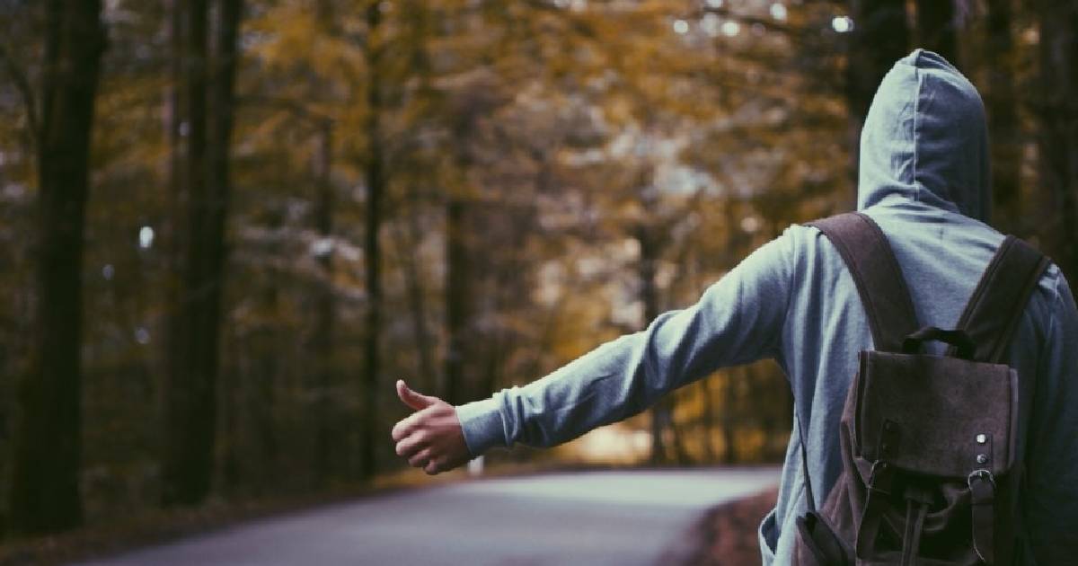 Salir del país, sufrir las duras y las maduras, para luego levantarse y mirar por encima del hombro