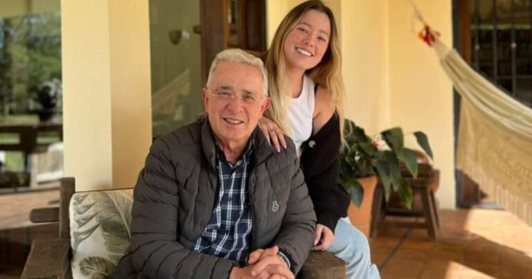  - El reposo de Uribe en su casa-finca en Rionegro