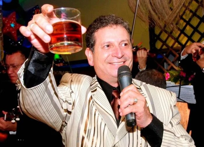  - Darío Gómez escribió su poderoso cancionero con la tinta sangre de sus propias tragedias