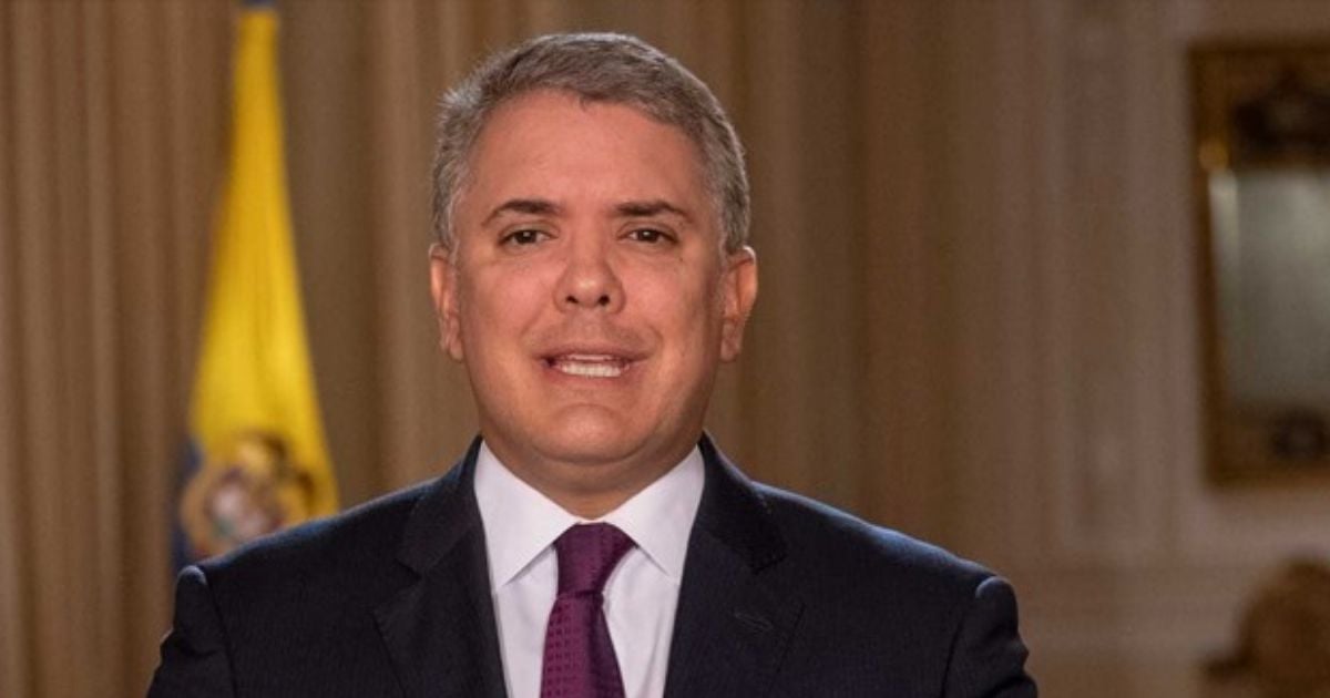 Iván Duque debería retirarse del ojo público