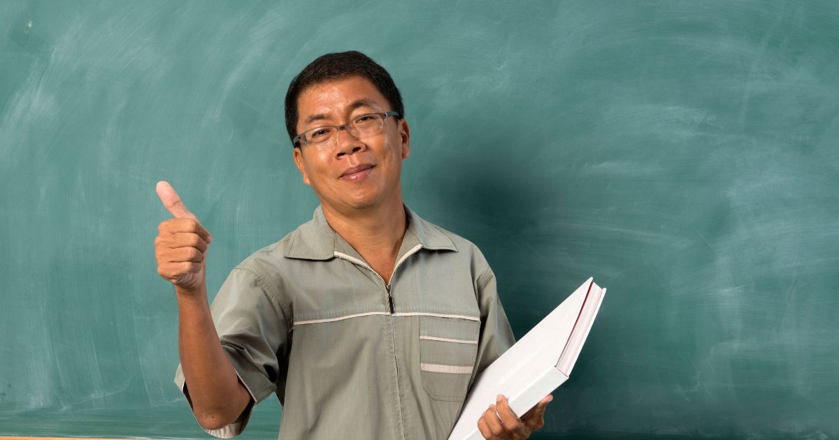 Se elimina el límite de edad de la docencia universitaria en Perú