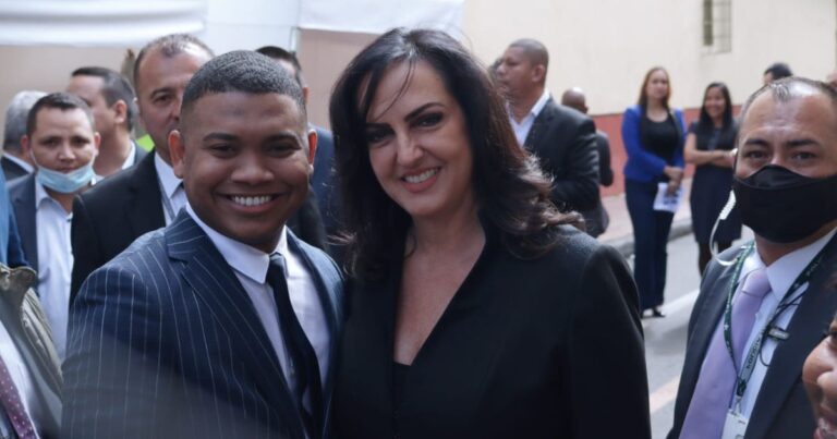  - “Vos no representás a los negros”: Abuchean a Miguel Polo Polo en la instalación del congreso