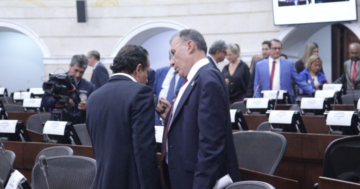 VIDEO: Roy Barreras arranca haciendo lobby en el senado
