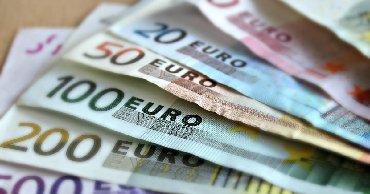 El valor del euro cae al precio del dólar: estos serán los efectos