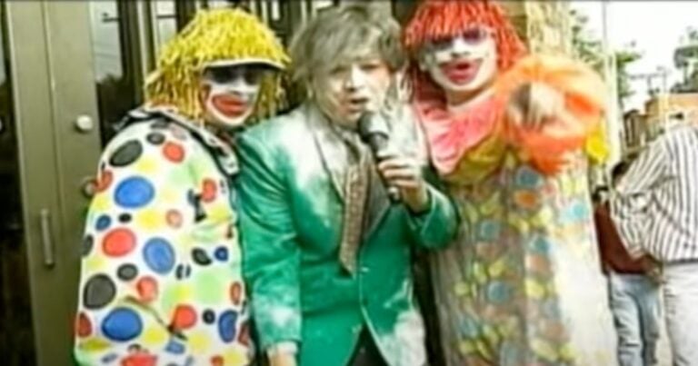 Don jediondo No me lo cambie - La grosería de los payasos de Don Jediondo en No me lo cambie: Humillaban, pateaban y ensuciaban