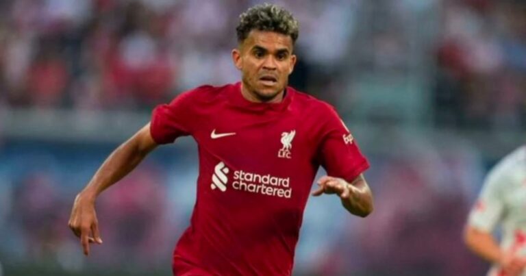 Luis Díaz - ¿A dónde se fue la humildad de Luis Díaz? El rolex de 300 millones con el que anda de arriba pa' abajo