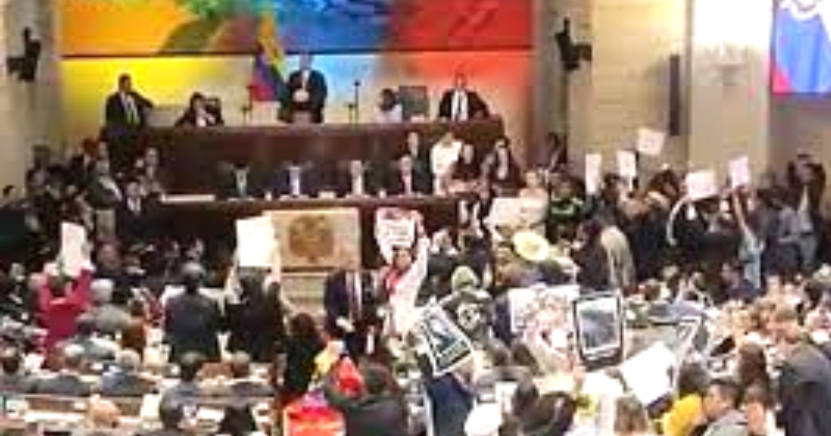 Con ellos, llega oficialmente el Escrache