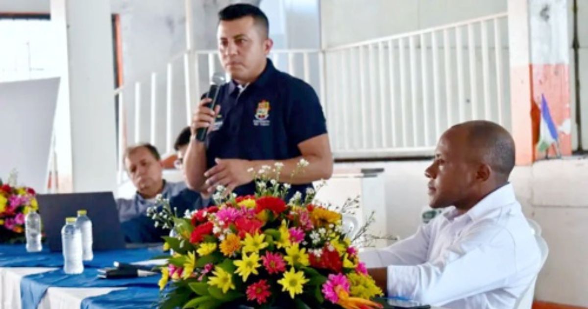 Como fuente de agua la única que fluye es la corrupción