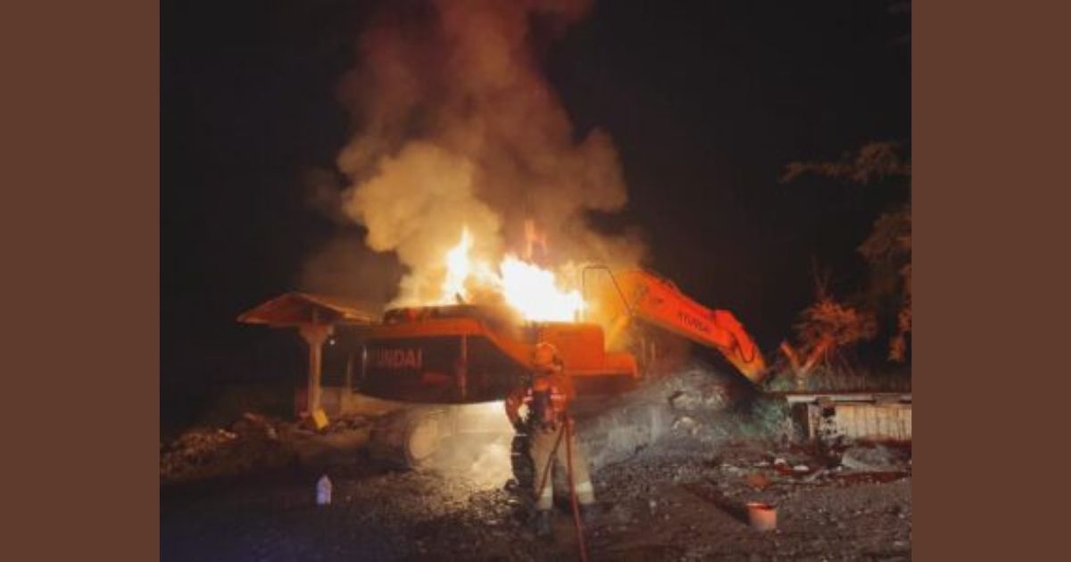 En Tuluá queman maquinaria de empresa de exalcalde