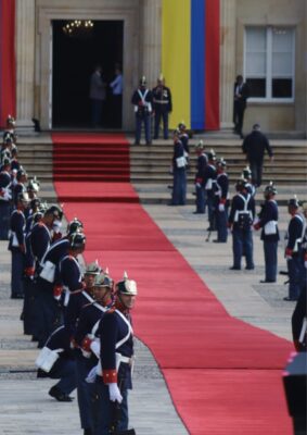 ¡Wow, qué desfilazo… excitante, Oh My God! - -- Las2orillas - ¡Wow, qué desfilazo… excitante, Oh My God!